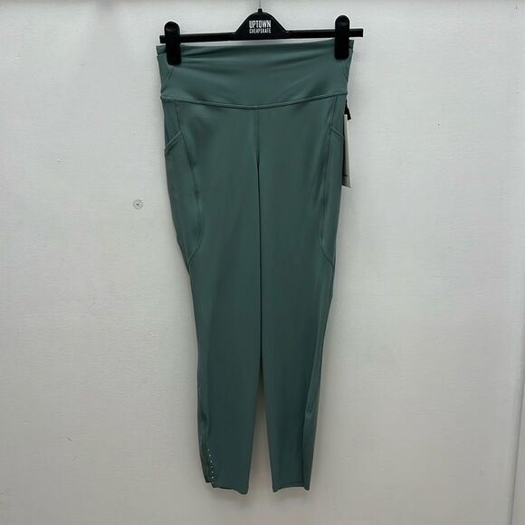 Lululemon legging - Picture 1 of 3